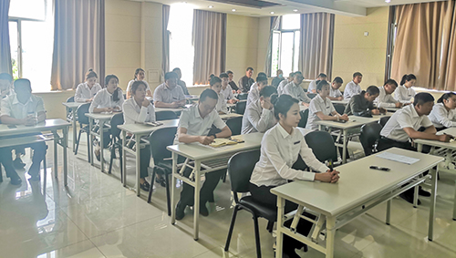 城區(qū)運(yùn)營(yíng)部召開“優(yōu)質(zhì)服務(wù)、安全運(yùn)營(yíng)”安全服務(wù)培訓(xùn)會(huì)